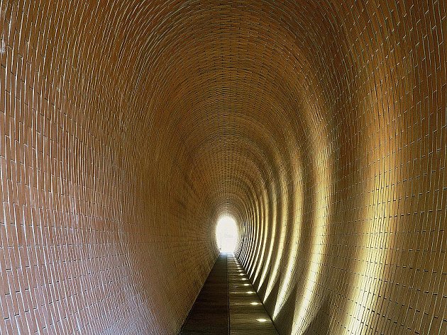 Mezi nejznámější Pleskotovy práce patří Tunel v Jelením příkopu na Pražském hradě. 