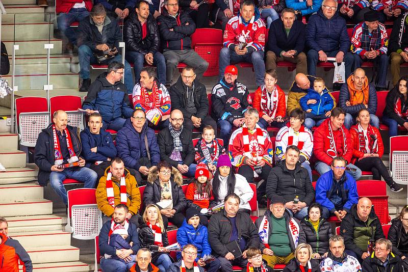 Semifinále play off hokejové extraligy - 1. zápas: HC Oceláři Třinec - BK Mladá Boleslav, 3. dubna 2022 v Třinci. Fanoušci.