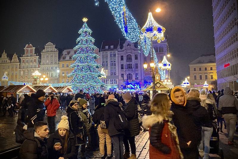 Jarmark Bożonarodzeninowy neboli adventní trhy ve Vratislavi patří mezi nejlepší v celém Polsku.