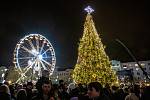 Rozsvícení vánočního stromu na Masarykově náměstí, listopad 2022, Ostrava.