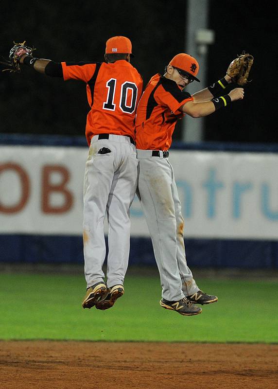 Čeští baseballisté do 18 let podlehli na evropském šampionátu v Ostravě ve středu Nizozemsku 5:11.