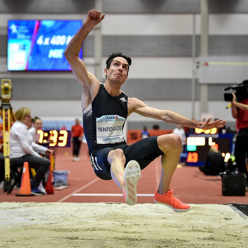 Mezinárodní halový atletický mítink Czech Indoor Gala 2020, 5. února 2020 v Ostravě. Skok daleký, muži Miltiadis Tentoglou z Řecka.