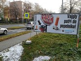Na území Mariánských Hor a Hulváků jich už brzy bude celkem tři sta. Kuřáky o nich informují i billboardy v ulicích. 