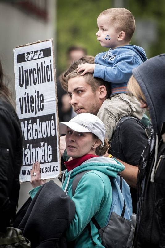 Ostravští policisté měli v sobotu pohotovost. Důvodem byly tři demonstrace a shromáždění, které se ve stejný čas konaly v centru Ostravy.