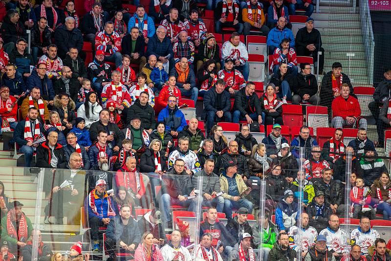 Semifinále play off hokejové extraligy - 1. zápas: HC Oceláři Třinec - BK Mladá Boleslav, 3. dubna 2022 v Třinci. Fanoušci.