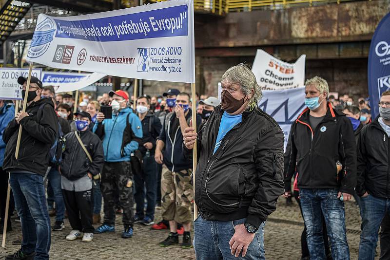 Demonstrace za obranu evropského ocelářského průmyslu v Dolní oblasti Vítkovic, 1. října 2020 v Ostravě.