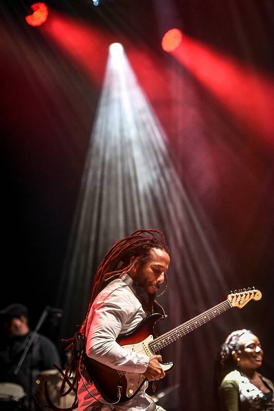 Hudební festival Colours of Ostrava 2018 v Dolní oblasti Vítkovice, 21. července 2018 v Ostravě. Na snímku zpěvačka Ziggy Marley.