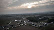 Dny NATO 2015 na ostravském letišti v Mošnově. Letecké záběry z paluby vrtulníku AW 139m zajištěného firmou AgustaWestland. 