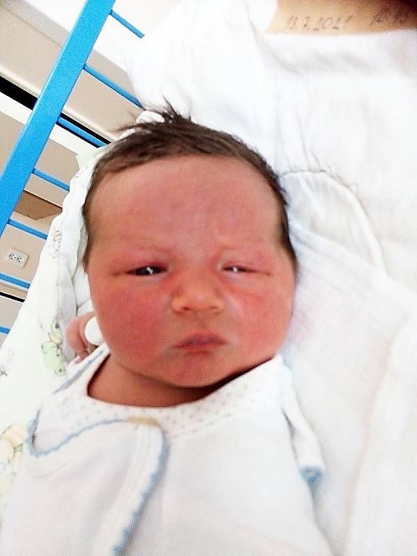 Roman Augustýn, Krnov, narozen 13. července 2021 v Krnově, míra 49 cm, váha 3830 g. Foto:  Pavla Hrabovská