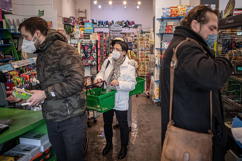 Znovuotevřené papírnictví Mikeska v centru Ostravy, 19. ledna 2021.