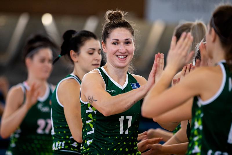 Basketbalistky SBŠ Ostrava v sobotu historicky poprvé porazily brněnské Žabiny a v tomto ročníku ligy se radují ze třetí výhry.