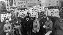 Studenti ostravských vysokých a středních škol protestovali na náměstí proti brutalitě Bezpečnosti v Praze.