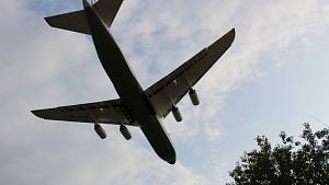Přílet An-124 Ruslan na ostravské letiště