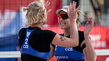 Turnaj Pro Tour kategorie Elite v plážovém volejbale J&T Banka Ostrava Beach Pro, 26. května 2022 v Ostravě. (zleva) Barbora Hermannová a Marie-Sara Štochlová z České republiky.
