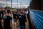 Utkaní 4. kola fotbalové FORTUNA:LIGY mezi SFC Opava a FC Baník Ostrava. Odjezd baníkovských fanoušků ze svinovského nádraží, 2. srpna 2019 v Ostravě.