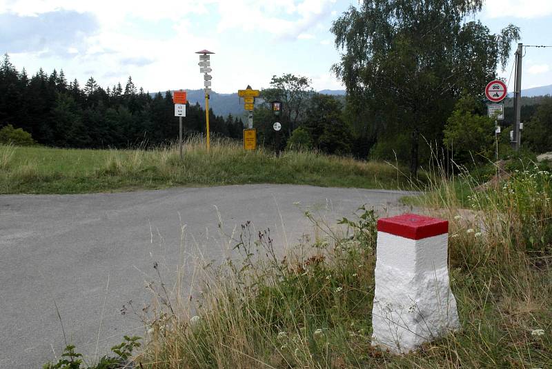 Místa, kde přešli hranici, pohybovali a se nakonec byli zadrženi blízkovýchodní migranti v kopcích nad obcí Bílá v Beskydech na česko-slovenském pomezi, srpen 2022.