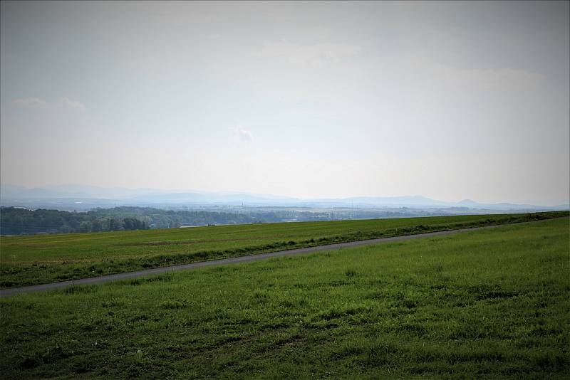 Kopcovité Olbramice naskýtají překrásné výhledy do okolí.