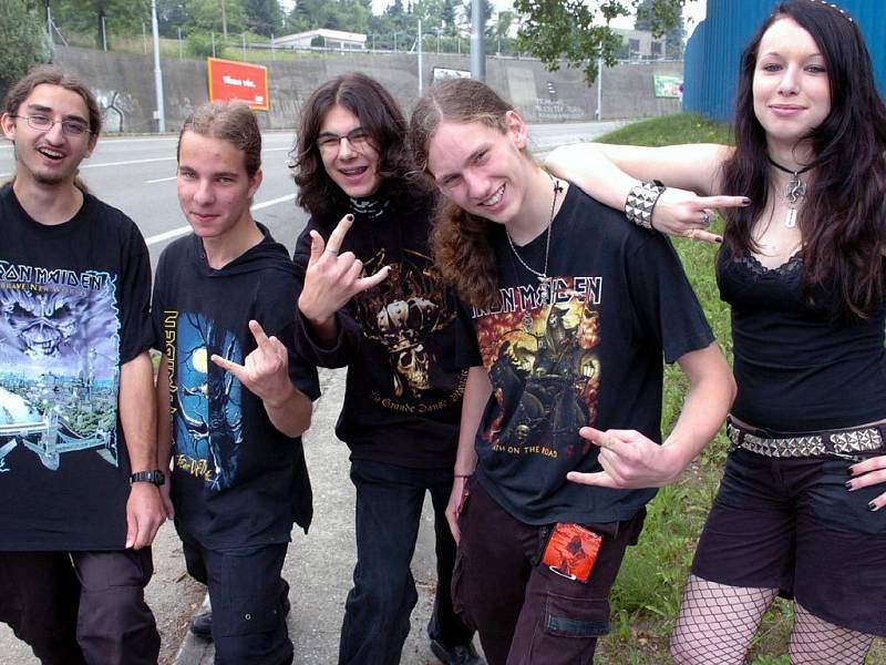 Fanoušci se v Ostravě chystali na koncert Iron Maiden