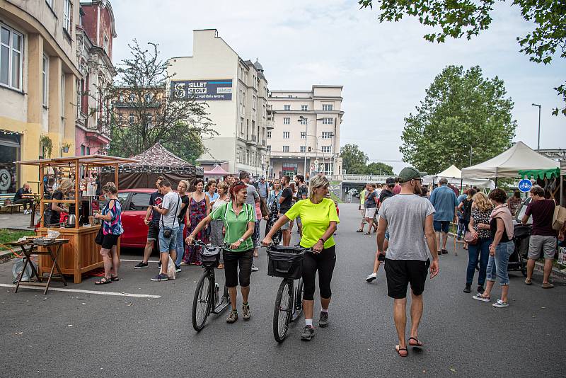 Víkendová pěší zóna Malá Kodaň, kde se uskutečnily farmářské Trhy, co se hledají, 15. srpna 2020 v Ostravě.