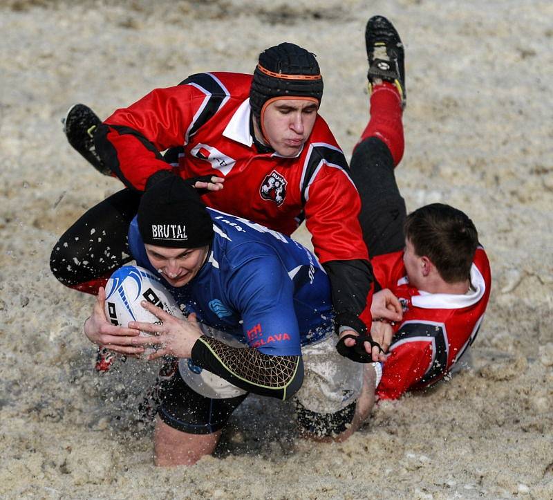 Snow rugby na Skalce.