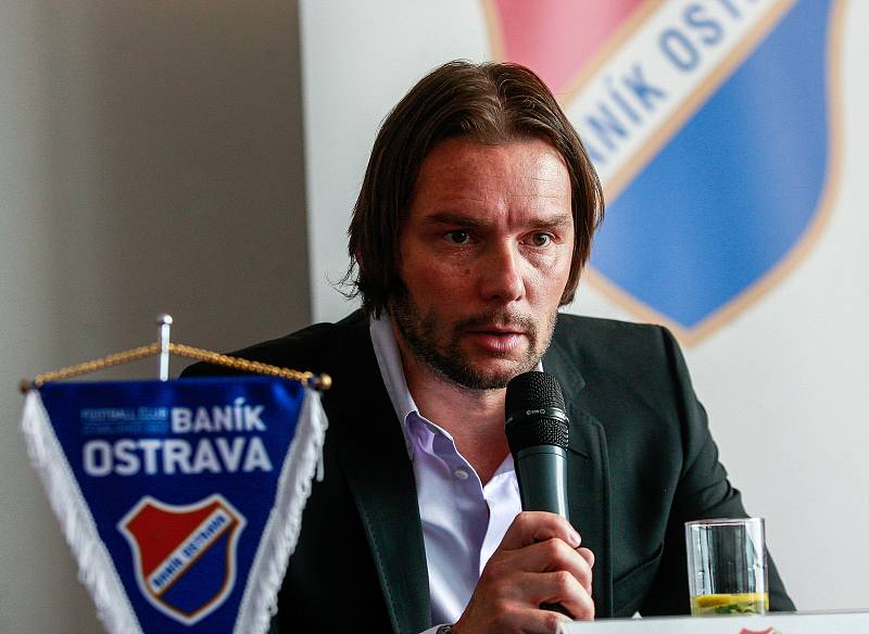 Tisková konference fotbalového klubu FC Baník Ostrava, na snímku Marek Jankulovski.