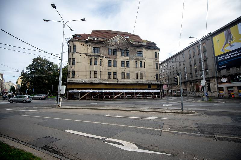 Budova bývalého obchodního domu Ostravica-Textilia.