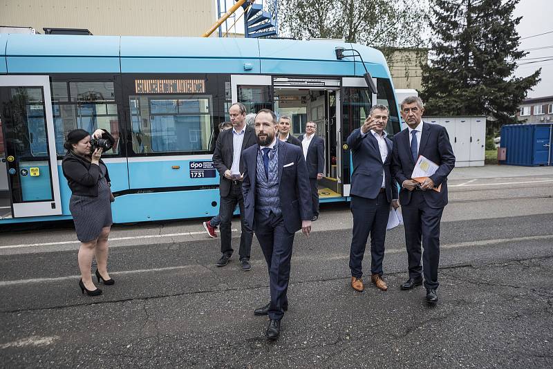 Premiér ČR Andrej Babiš navštívil v pátek 17. května Moravskoslezský kraj. Jeho inspekční den začal v Dopravním podniku Ostrava.