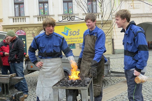 Velikonoční jarmark ve Frýdku-Místku vyvrcholil v sobotu.