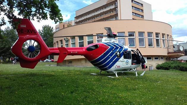 Vrtulník záchranné služby. 