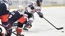 Utkání 46. kola hokejové extraligy: HC Vítkovice Ridera - Piráti Chomutov, 19. února 2019 v Ostravě. Na snímku (zleva) Klhůfek Pavel a Peter Trška.