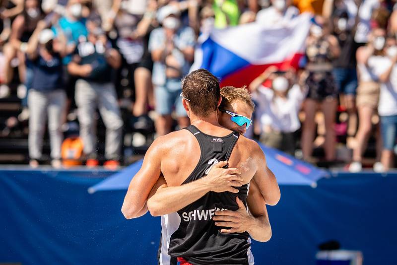 J&T Banka Ostrava Beach Open - semifinále muži, 6. června 2021 v Ostravě. David Schweiner (CZE) a Ondřej Perušič (CZE).