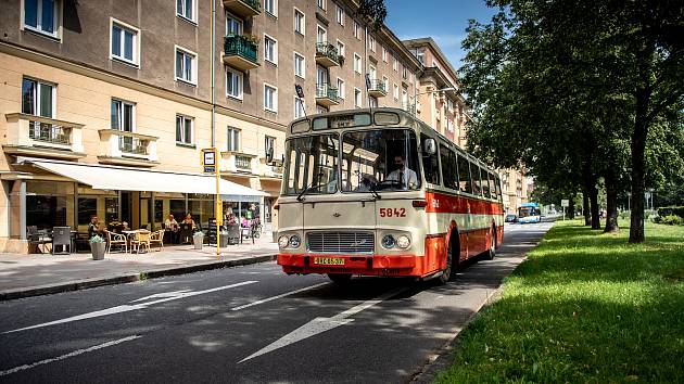 Jízdy historických vozidel Dopravního podniku Ostrava.