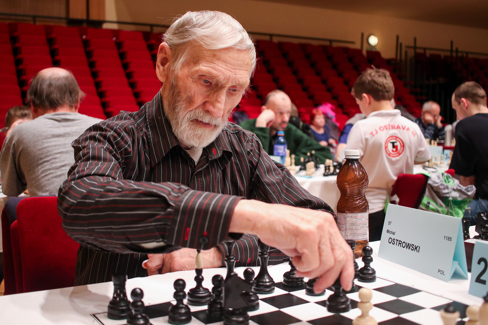 Šachový šampionát v Ostravě se na čele lehce dramatizuje - Moravskoslezský  deník