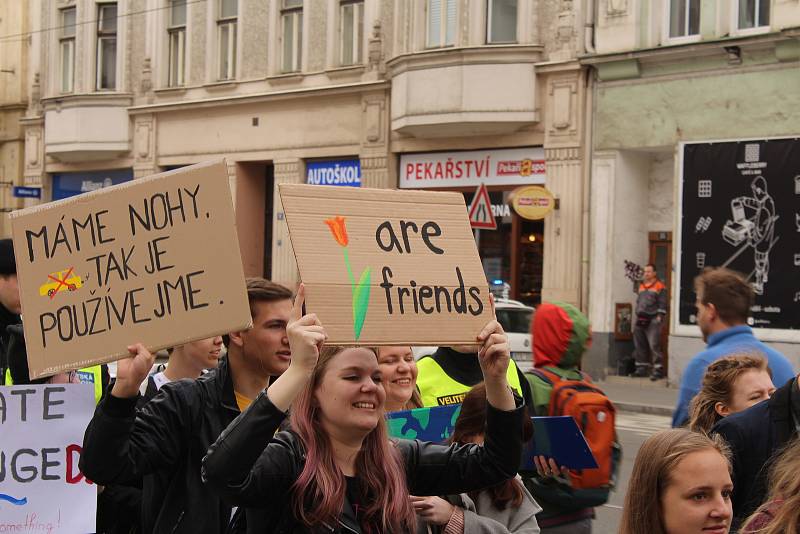 Protestní akce za lepší ochranu klimatu a snižování emisí v Ostravě, 3. května 2019.