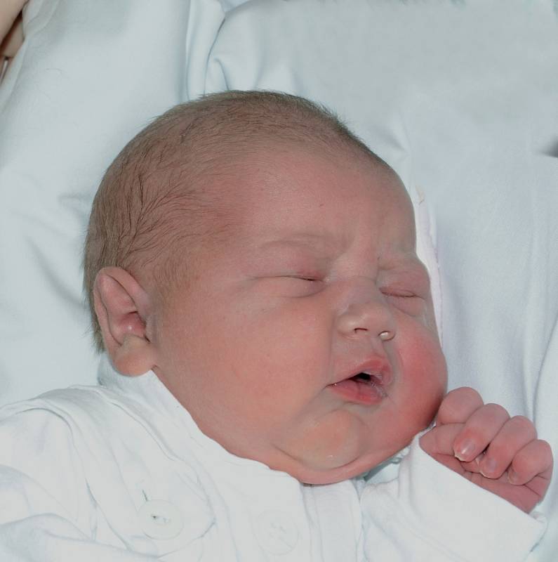 VERONIKA HERMANOVÁ 3. 11. 2016, 4370 g, 51 cm, Frýdek-Místek