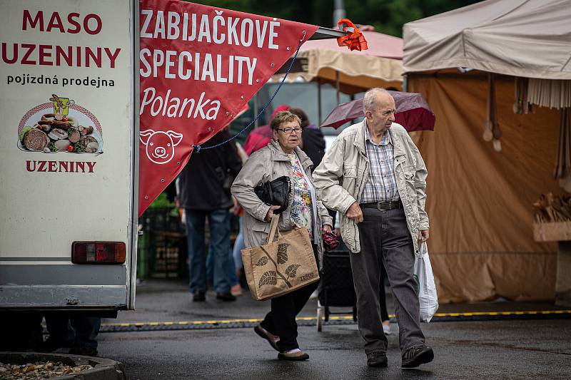 Farmářské trhy u OC Futurum, 20. června 2020 v Ostravě.