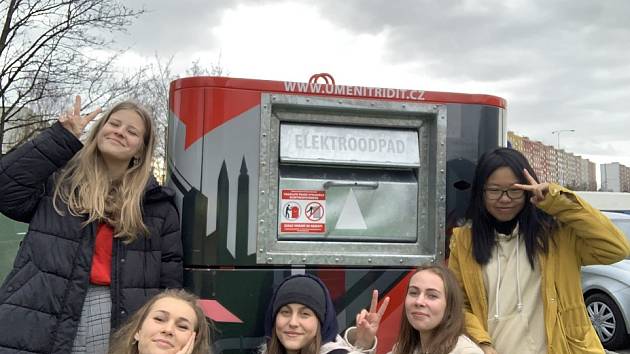 Do Recyklohraní se zapojili i žáci z gymnázia v Ostravě-Hrabůvce.