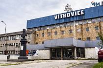 Jeden z největších průmyslových areálů v Česku je na prodej. Někdejší ostravský klenot těžkého průmyslu, společnost Vítkovice Heavy Machinery, míří do výběrového řízení, které odstartuje 6. ledna.