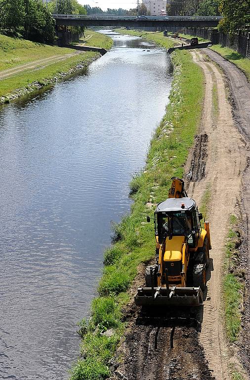 Revitalizace Ostravice. Stavební činnost kolem řeky by měla utichnout v průběhu roku 2015.