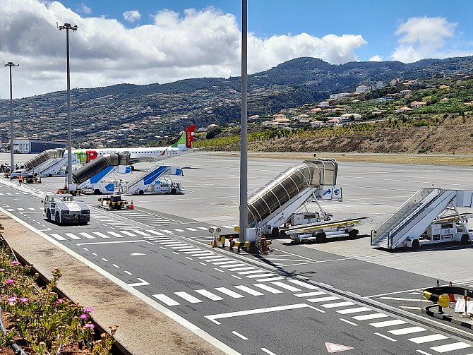Letiště na Madeiře má svá specifika. Patří k nejnebezpečnějším na světě.