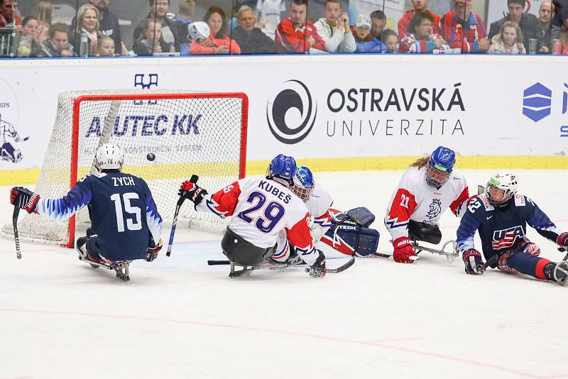 Mistrovství světa v para hokeji 2019, 3. května 2019 v Ostravě. Na snímku (zleva) Zych Kyle (USA), Kubes Pavel (CZE), Kudela Martin (CZE), Kvoch Tomas (CZE), Grove Noah (USA).