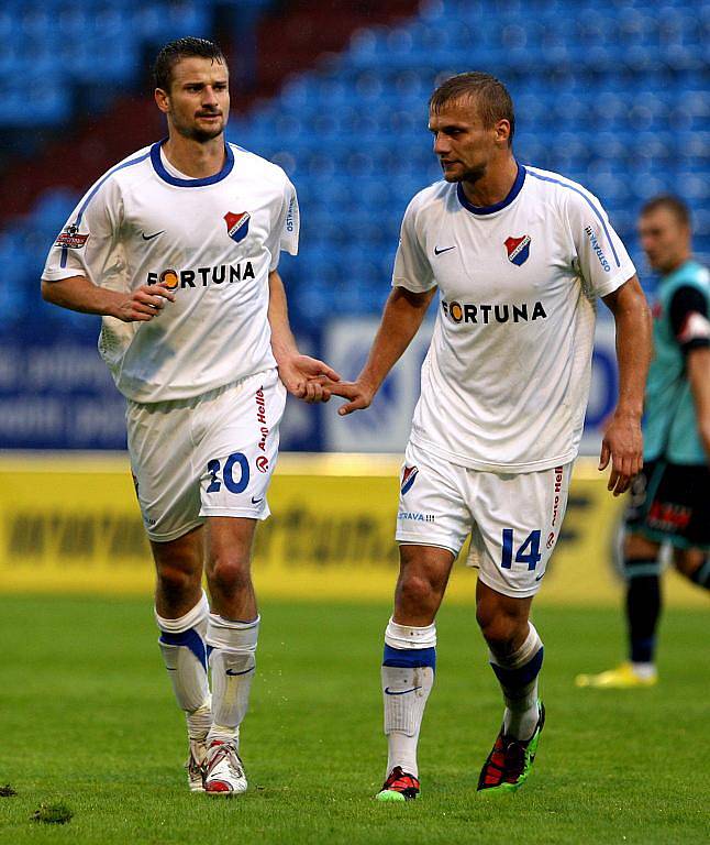 Baník Ostrava remizoval ve šlágru 2. kola fotbalové ligy na Bazalech se Slavií 1:1.