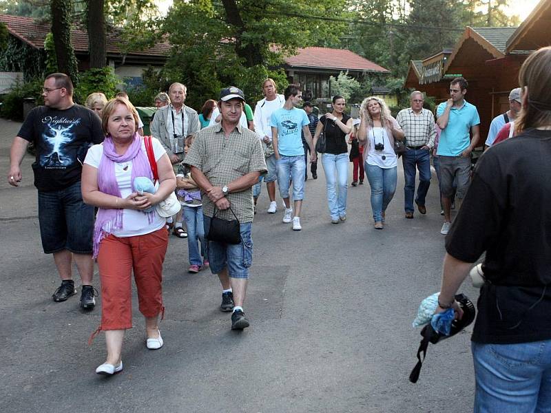 Večerní prohlídka zoologické zahrady