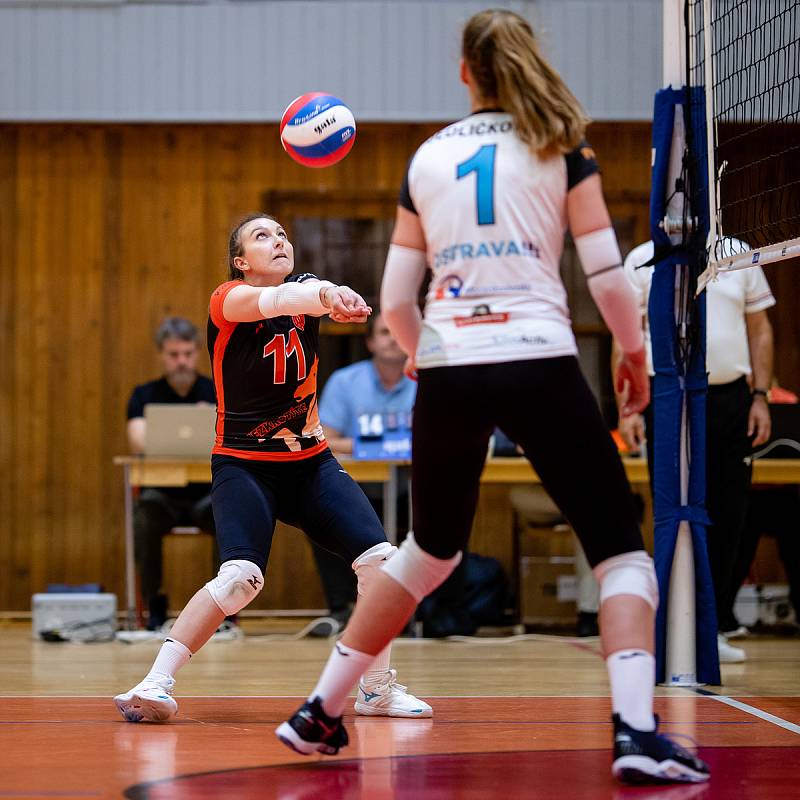 Libero Skarleta Jančová v ostravském dresu s číslem 11 po vítězství nad Prostějovem (3:1) a KP Brno (3:2).