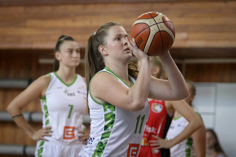 Basketbalový turnaj žen Memoriál Jiřího Jurdy: SBŠ Ostrava - Sokol Hradec Králové, 6. září 2019 v Ostravě.
