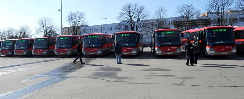 Veolia Transport Morava zařadil do provozu čtrnáct nových autobusů značky SOR, třetí a závěrečnou dodávku v rámci projektu Renovace vozového parku pro příměstskou hromadnou dopravu.