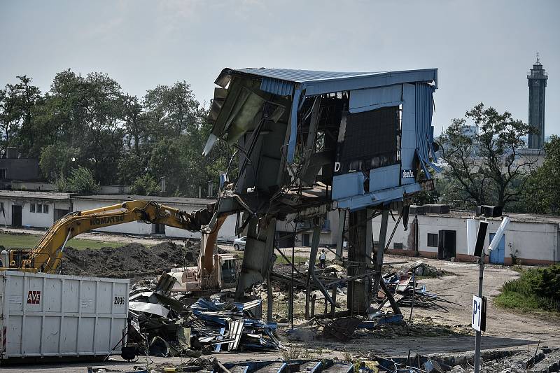 Demolice stadionu Bazaly, 23. července 2018 v Ostravě.