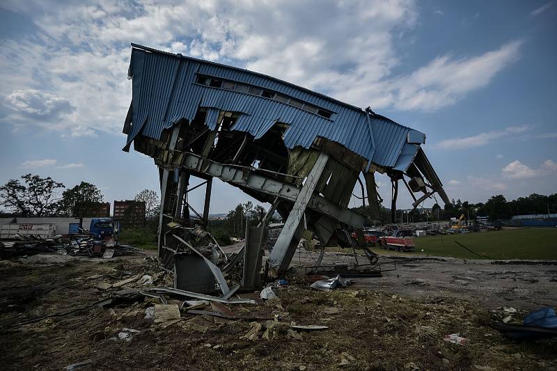 Demolice stadionu Bazaly, 23. července 2018 v Ostravě.