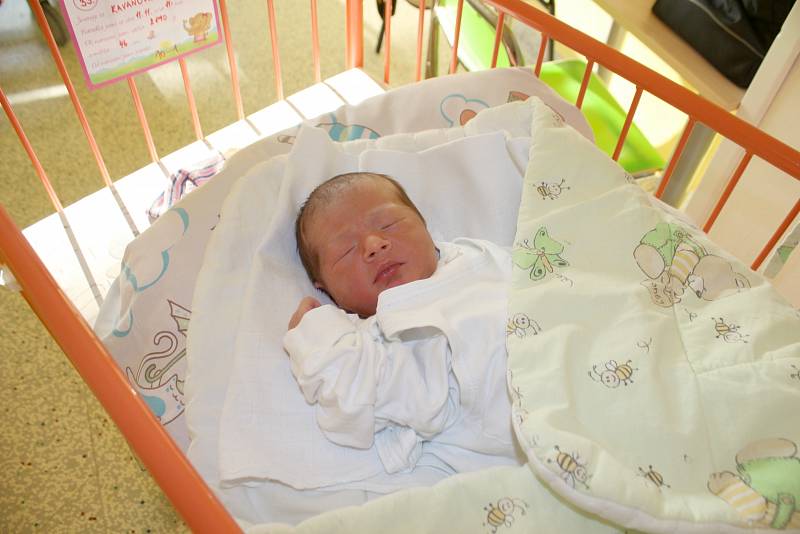 Jasmina Kavanová, 11.11. 2019, 46 cm, 2890 g, Ostrava