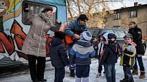 Lokalita v Cihelní ulici v Ostravě. Lidé ze střediska Don Bosco sem přijíždějí pravidelně třikrát týdně.